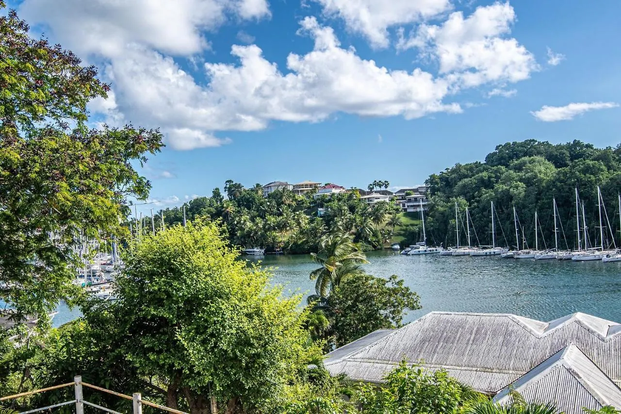 르 고지에 Studio, Piscine Et Vue Mer A La Marina 아파트