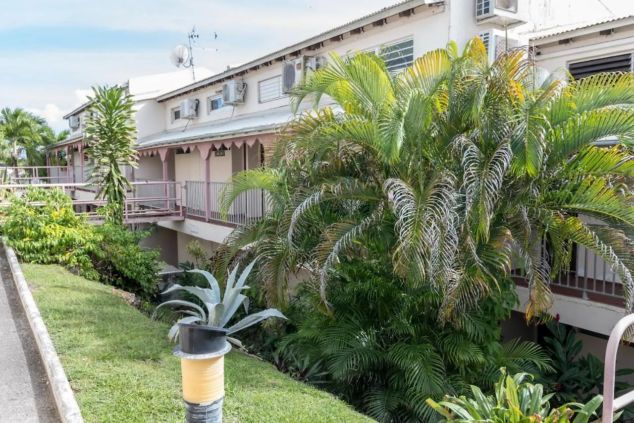 Appartement Studio, Piscine Et Vue Mer A La Marina à Le Gosier